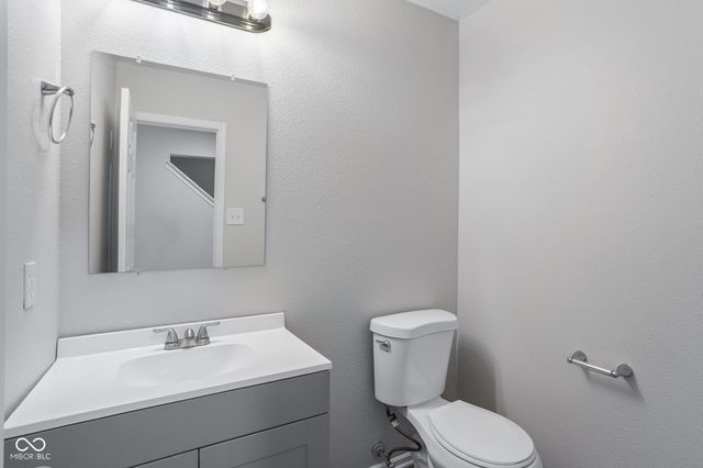 476 Bourneside Drive, Greenfield, IN 46140