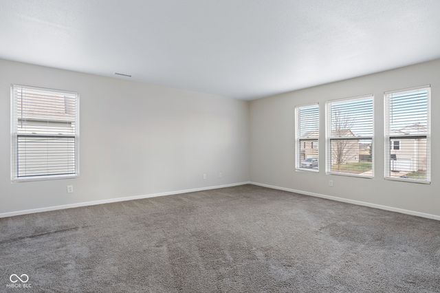 476 Bourneside Drive, Greenfield, IN 46140