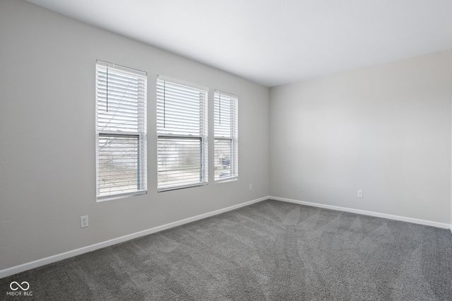 476 Bourneside Drive, Greenfield, IN 46140