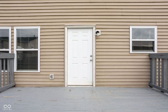 476 Bourneside Drive, Greenfield, IN 46140