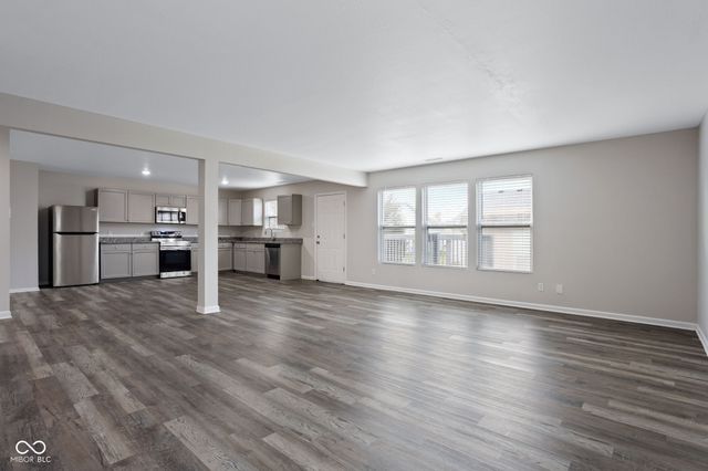 476 Bourneside Drive, Greenfield, IN 46140