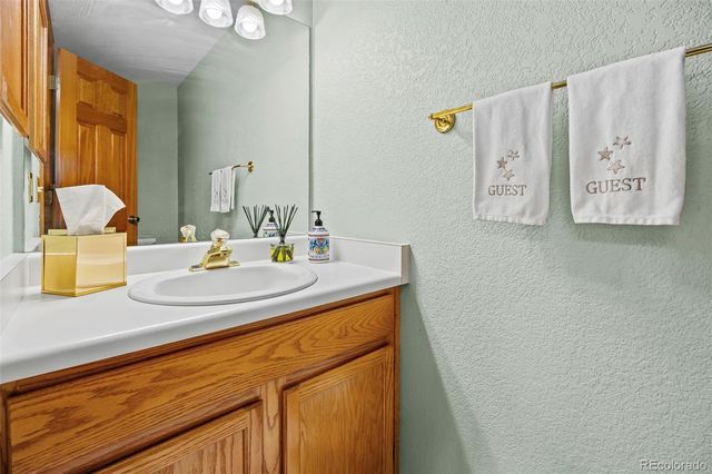 5427 S Xenon Street, Littleton, CO 80127