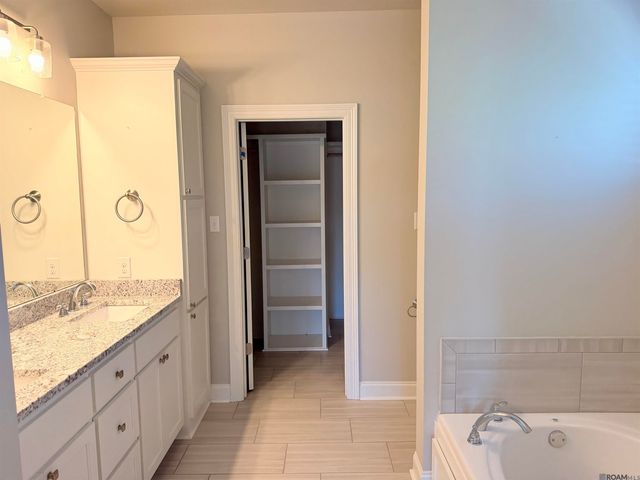 11582 Cottagecreek Rd, Baton Rouge, LA 70816