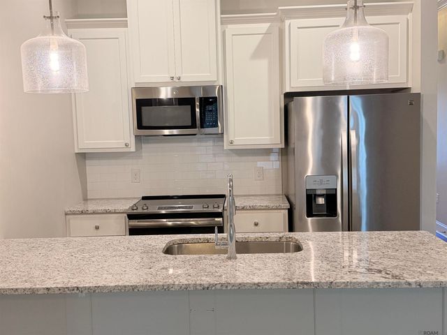 11582 Cottagecreek Rd, Baton Rouge, LA 70816