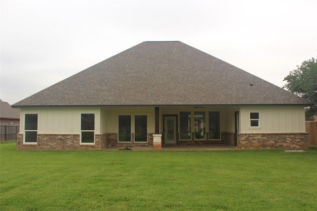 109 Gadwall Drive, Clute, TX 77531
