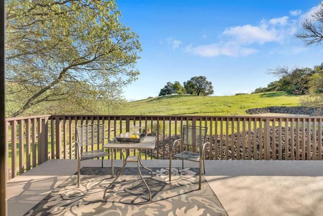 3270 Paseo Vista Avenue, San Martin, CA 95046