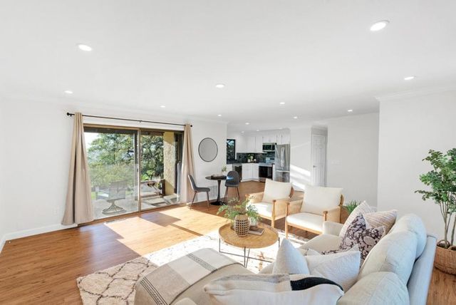 3270 Paseo Vista Avenue, San Martin, CA 95046