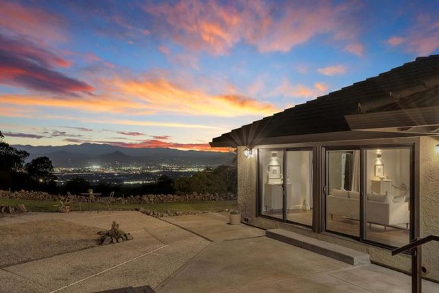 3270 Paseo Vista Avenue, San Martin, CA 95046