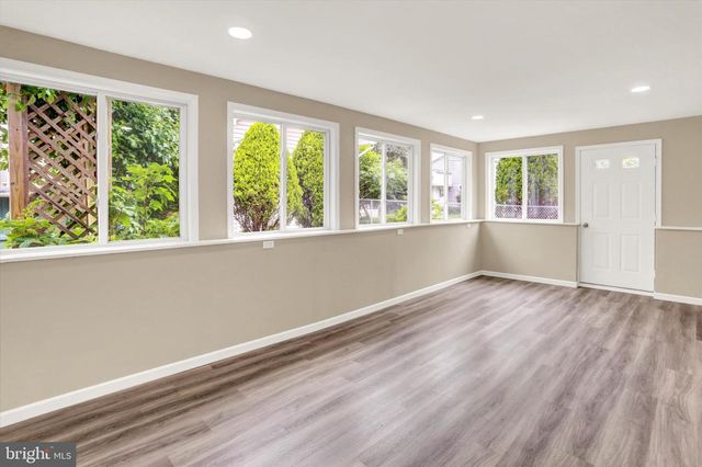 700 TRIMBLE BLVD, Brookhaven, PA 19015