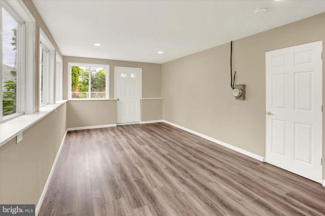 700 TRIMBLE BLVD, Brookhaven, PA 19015