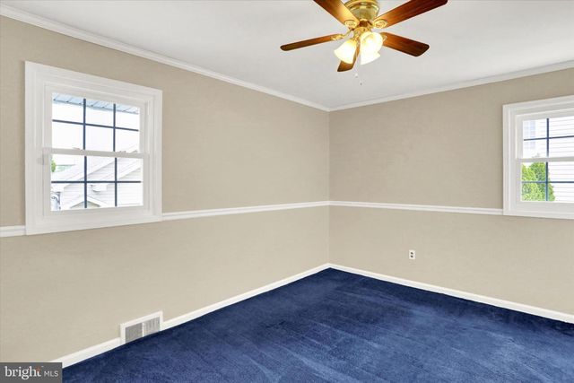 700 TRIMBLE BLVD, Brookhaven, PA 19015