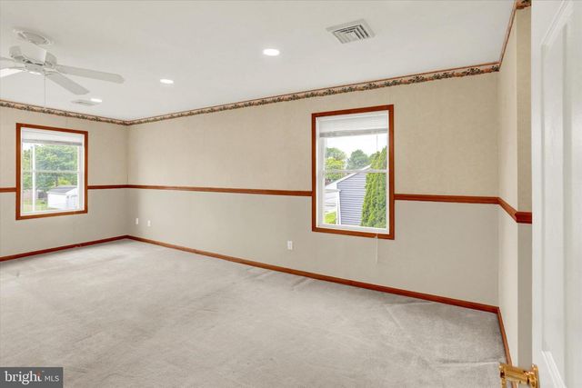 700 TRIMBLE BLVD, Brookhaven, PA 19015