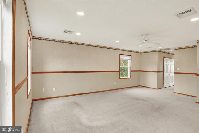 700 TRIMBLE BLVD, Brookhaven, PA 19015