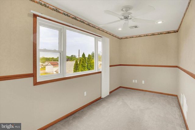 700 TRIMBLE BLVD, Brookhaven, PA 19015