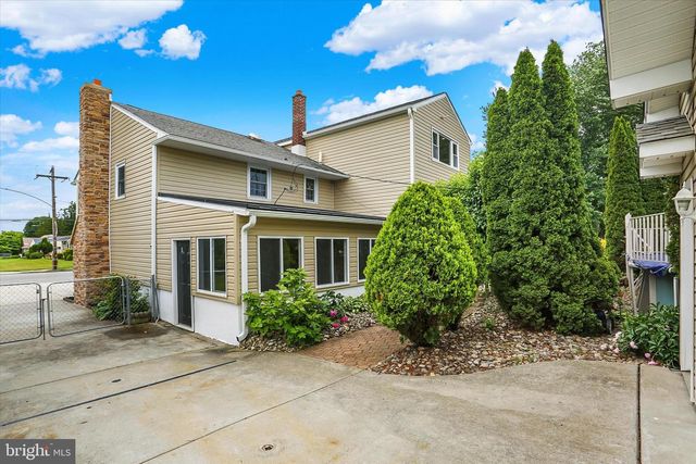 700 TRIMBLE BLVD, Brookhaven, PA 19015