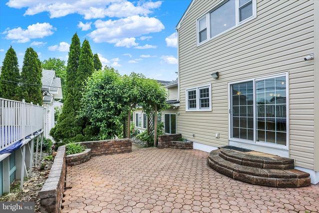 700 TRIMBLE BLVD, Brookhaven, PA 19015