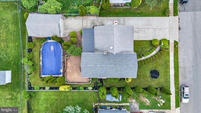 700 TRIMBLE BLVD, Brookhaven, PA 19015