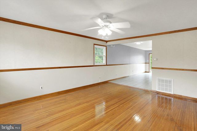 700 TRIMBLE BLVD, Brookhaven, PA 19015