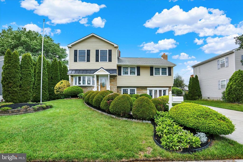 700 TRIMBLE BLVD, Brookhaven, PA 19015