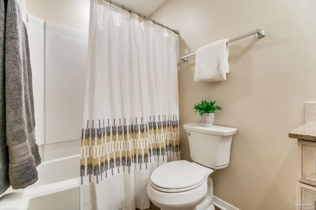 2201 Scenic Hwy C-5, Pensacola, FL 32503