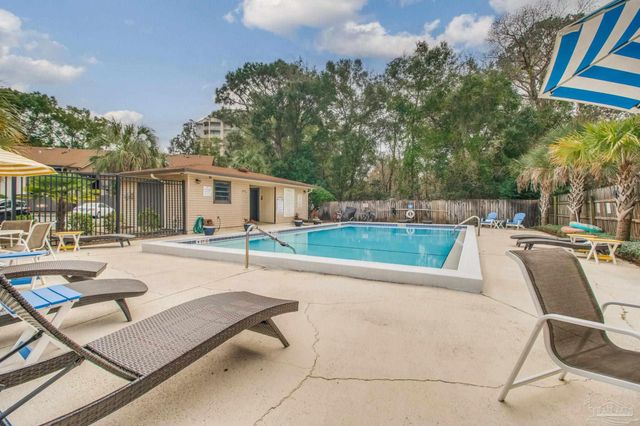 2201 Scenic Hwy C-5, Pensacola, FL 32503