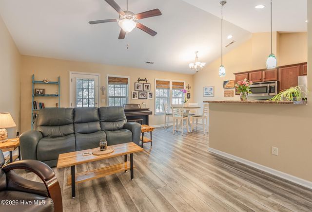 419 N Culverton Road, Winnabow, NC 28479