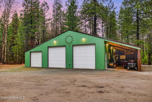 415 Hummingbird DR, Sandpoint, ID 83864