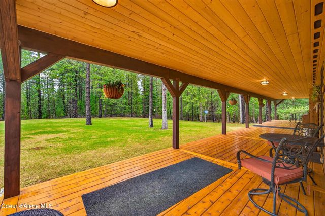 415 Hummingbird DR, Sandpoint, ID 83864