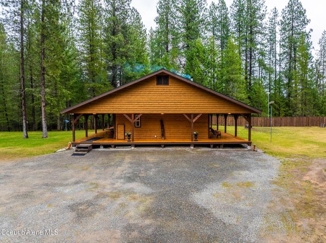 415 Hummingbird DR, Sandpoint, ID 83864