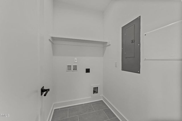 100 Farris Court, Raleigh, NC 27610