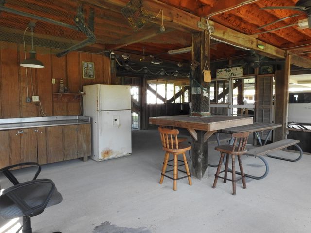1464 Doctor Beatrous Rd, Theriot, LA 70397