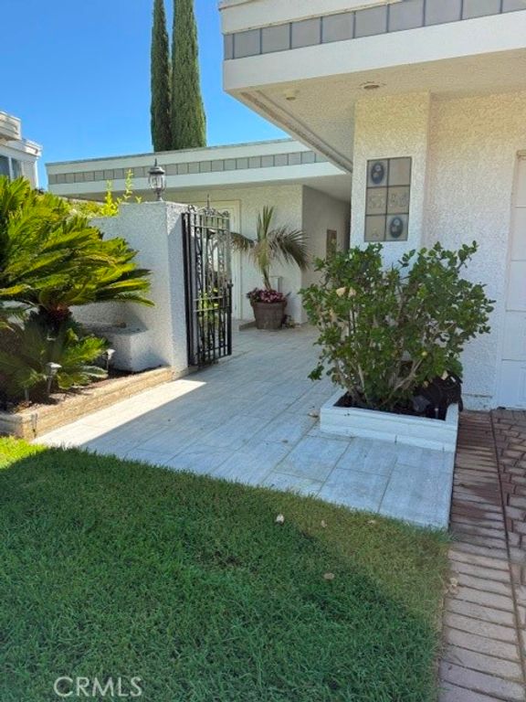 5598 Vista Del Mando S A, Laguna Woods, CA 92637