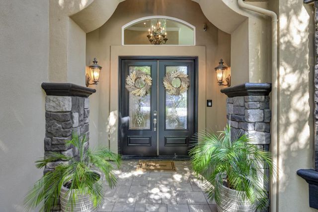 200 American River Canyon Dr, Folsom, CA 95630