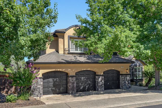 200 American River Canyon Dr, Folsom, CA 95630