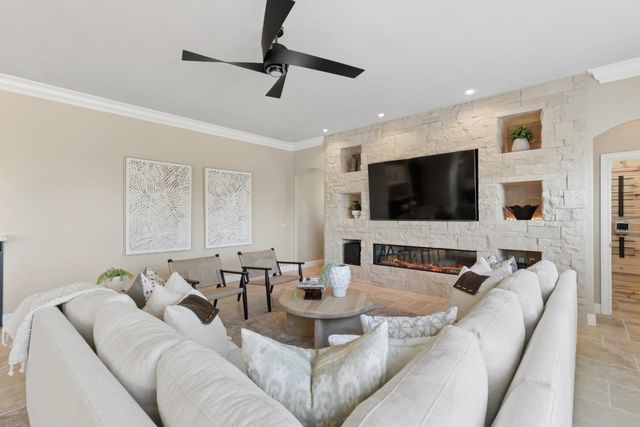 200 American River Canyon Dr, Folsom, CA 95630