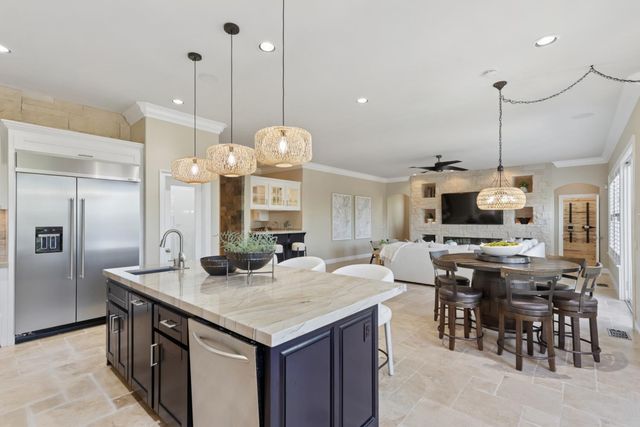 200 American River Canyon Dr, Folsom, CA 95630