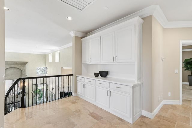 200 American River Canyon Dr, Folsom, CA 95630
