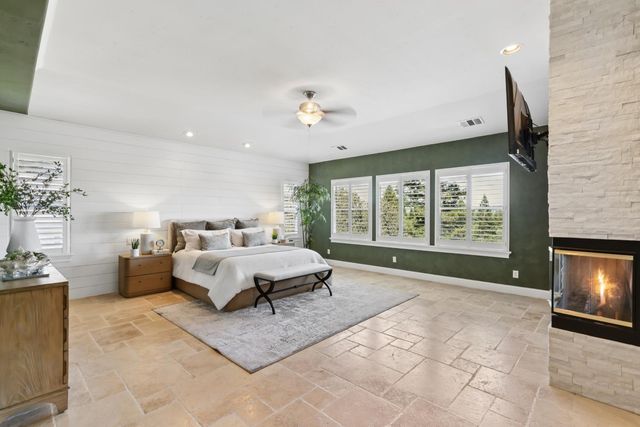 200 American River Canyon Dr, Folsom, CA 95630
