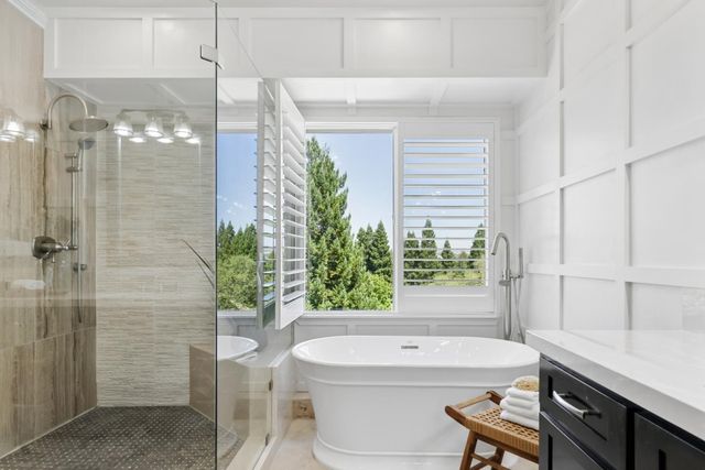 200 American River Canyon Dr, Folsom, CA 95630