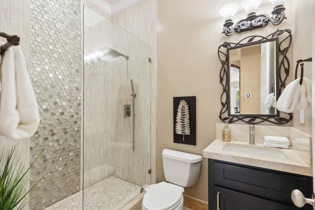 200 American River Canyon Dr, Folsom, CA 95630