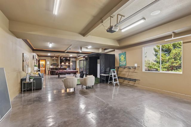 200 American River Canyon Dr, Folsom, CA 95630