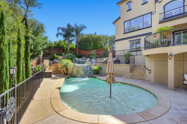200 American River Canyon Dr, Folsom, CA 95630