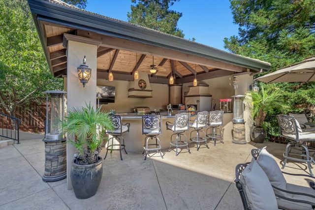 200 American River Canyon Dr, Folsom, CA 95630