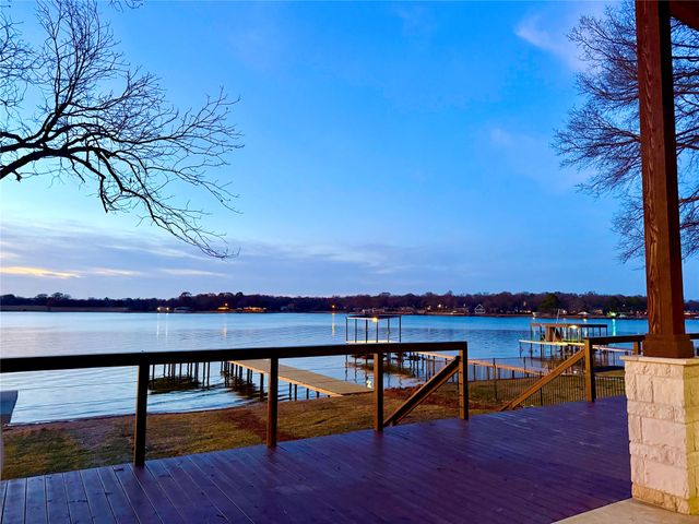 11194 Lakeside Lane, Mabank, TX 75156