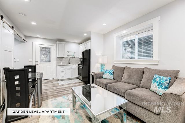 1007 N 8th St, Boise, ID 83702