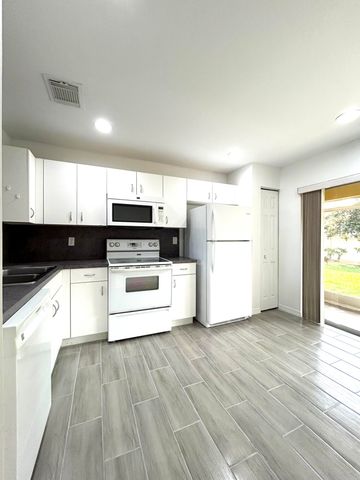1007 Arezzo Circle, Boynton Beach, FL 33436