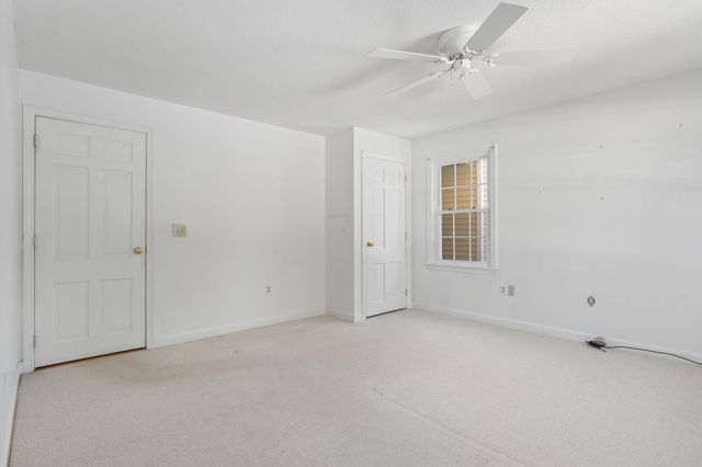 12 Fairway Drive, Amherst, NH 03031