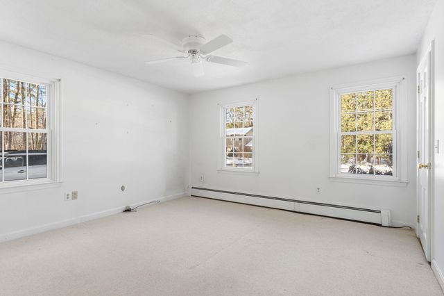 12 Fairway Drive, Amherst, NH 03031