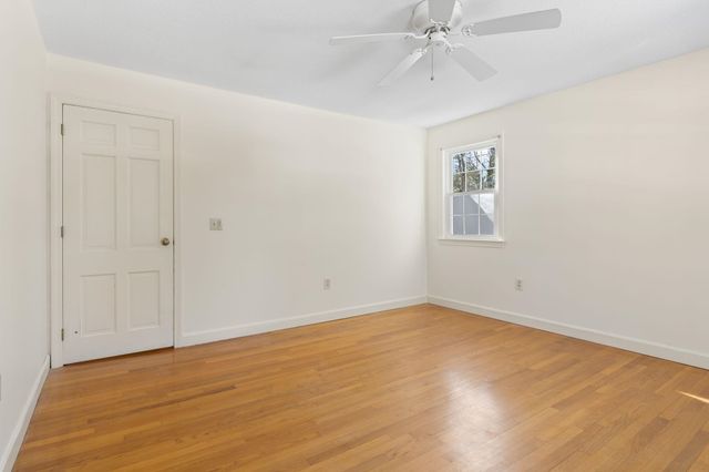 12 Fairway Drive, Amherst, NH 03031