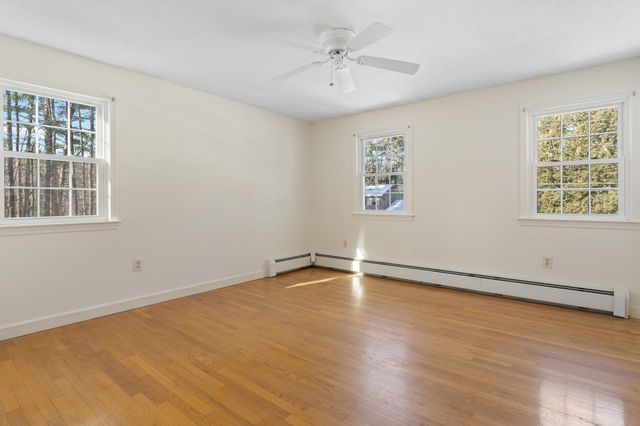 12 Fairway Drive, Amherst, NH 03031